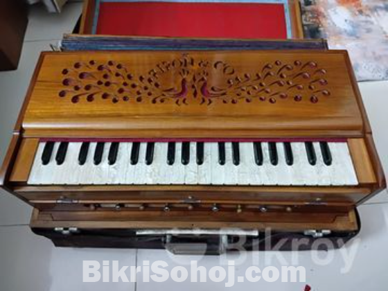 Box Harmonium
